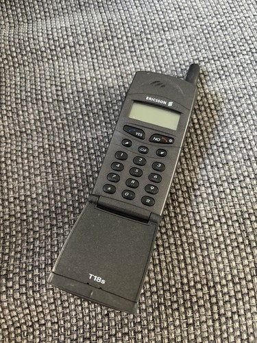 Ericsson t18s flip - ericsson, front