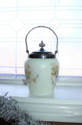 Antique biscuit barrel - barrel, satin