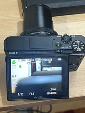 2 in 1: Sony DSC RX100 IV (M4)