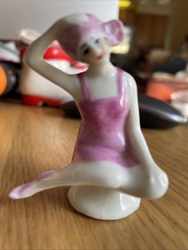 Art deco flapper - deco, german