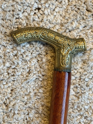Vintage wood brass - &,