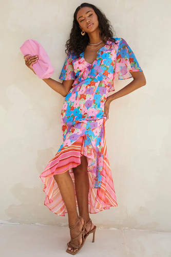 Never fully dressed saskia - never,