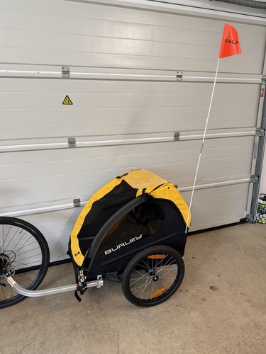 Burley bee double bike trailer - bee,