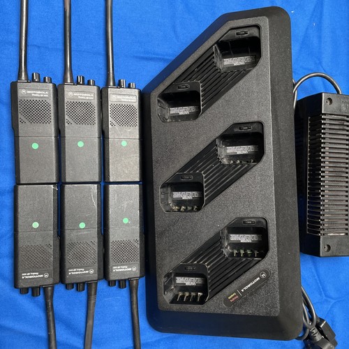 Motorola gp300 radio body - motorola,