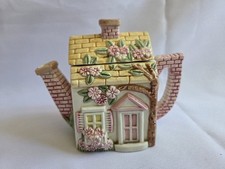 Leonardo Vintage Collectable Cottage House Teapot
