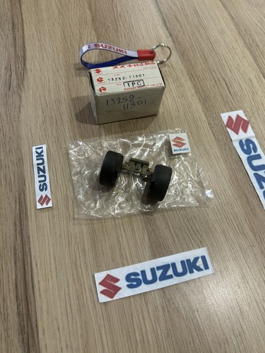 Suzuki gt250 rg125 nos - suzuki,