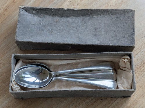 Boxed set vintage - boxed,