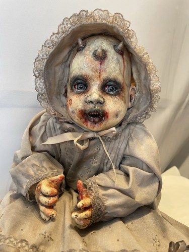Ooak creepy horror porcelain - creepy,