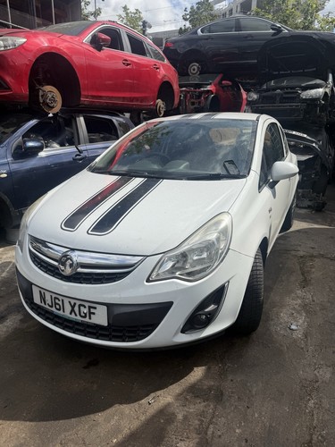 Vuaxhall corsa facelift - vuaxhall, d