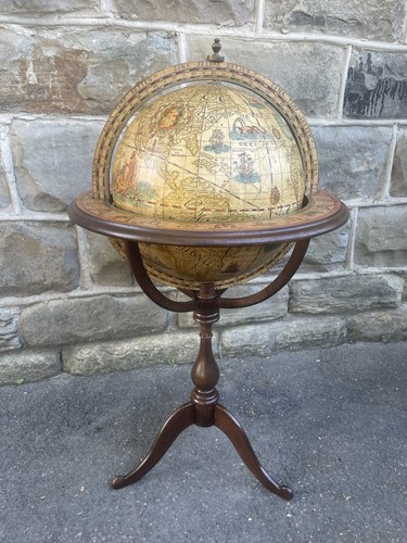Vintage walnut terrestrial - ,