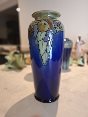 Large vintage royal doulton - vintage,