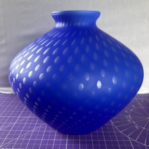 Blue controlled bubble murano - controlled,