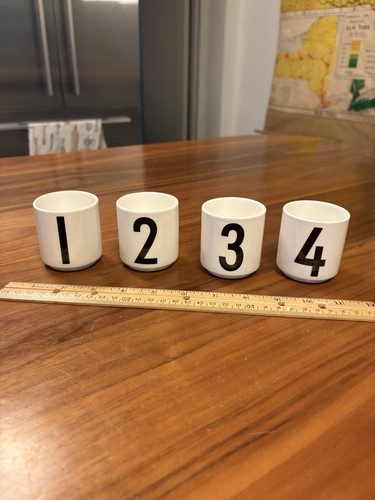Set design letters - 4,