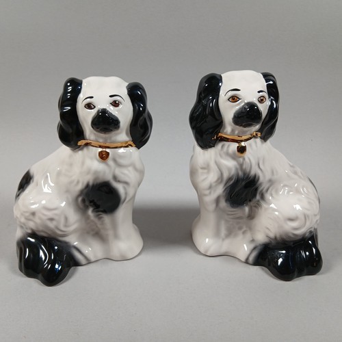 Pair beswick spaniel dogs - spaniel,
