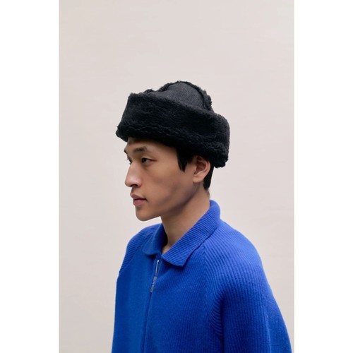 Kind guise fei furry hat - of,