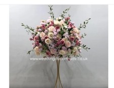 Textured Floral Centrepiece -