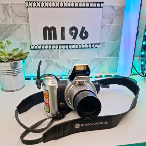 Konica minolta dimage 4mp - minolta,