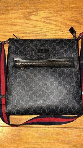 Large authentic gucci - authentic,