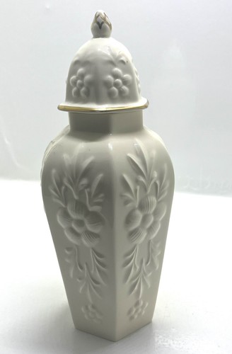 Vintage aynsley hexagon shaped - vintage,