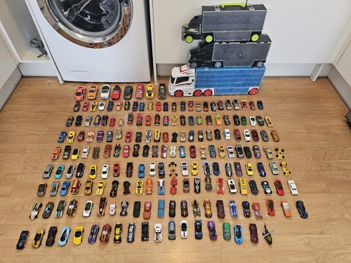 Massive hot wheels bundle - wheels,