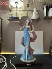 Large 26" Juliana Collection