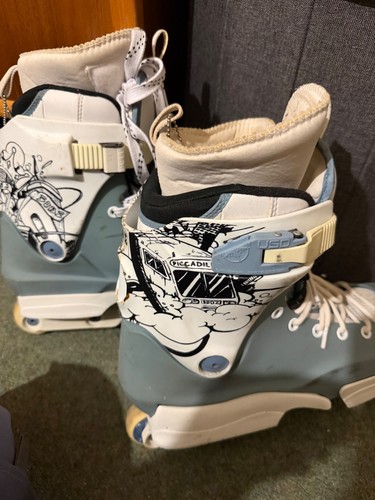 Usd lomax throne - lomax, skates