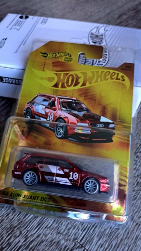 Hot wheels audi avant rs2 - '94,