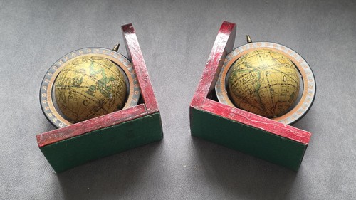Vintage pair old world - vintage,