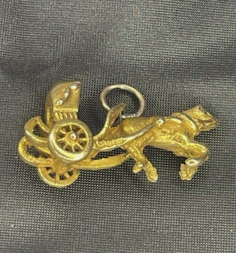 9ct 375 yellow gold horse - 375, &