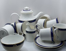 Exquisite Royal Doulton