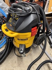 Dewalt DWV905H 38L H-Class Wet & Dry Dust Extractor Impact Resistant 240V/1400W