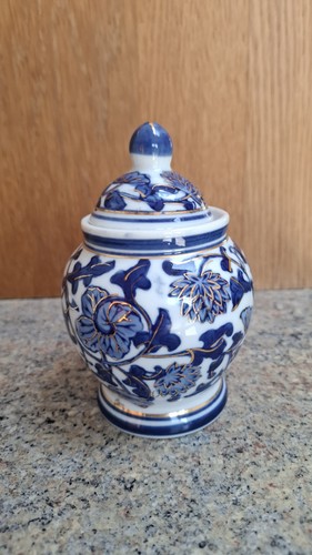 Blue white gold chinoiserie - blue,