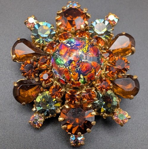Vintage rhinestone brooch - vintage,