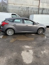 BREAKING 2012 FORD FOCUS MK3