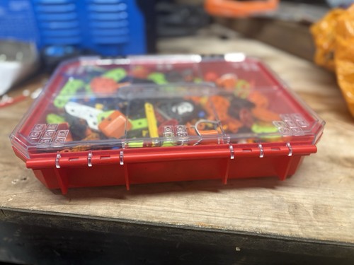 Modern meccano parts over - modern, 1000