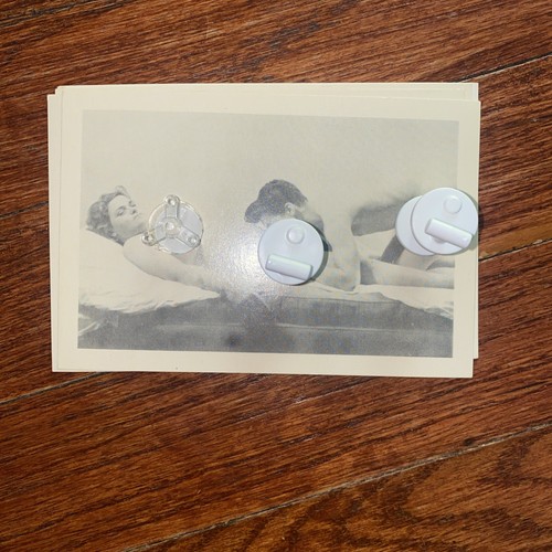 Risque post card cheesecake - post,