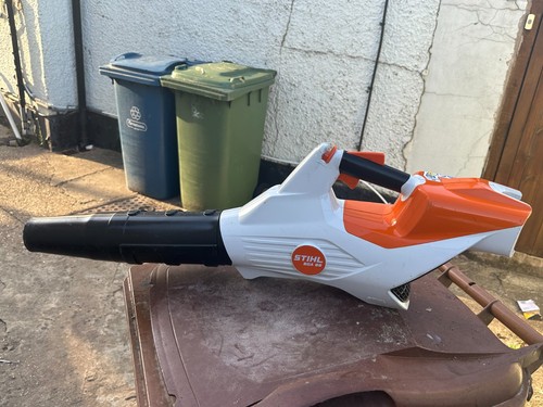 Stihl bga86 cordless - cordless, leaf
