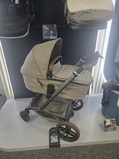 Maxi Cosi Fame Stroller And