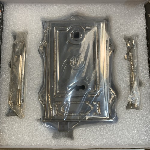 Heavy solid cast iron - heavy,