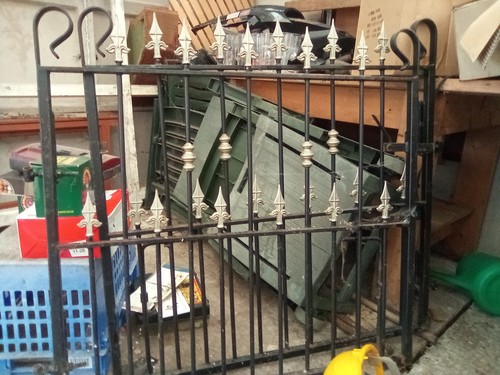 Metal driveway garden - driveway,