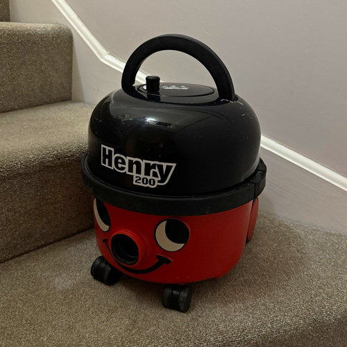 Numatic henry vacuum cleaner - henry,