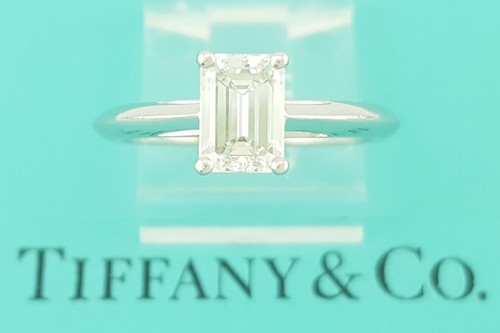 Tiffany emerald diamond - &,