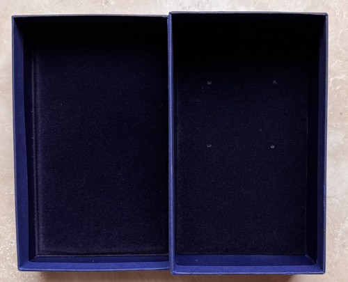 Genuine swarovski empty box - empty,