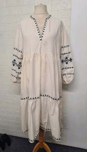 Ivory black embroidered - h&m,