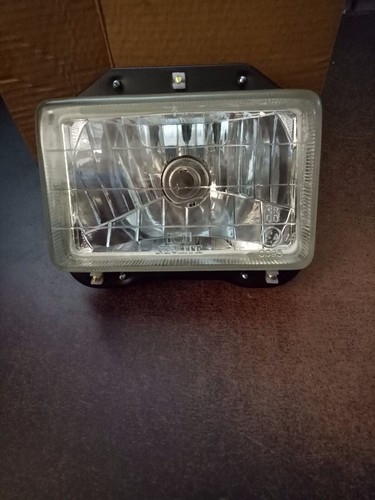 Mahindra tractor head - tractor, light