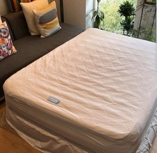 Aerobed Inflatable Mattress Plug-In Pump Valve Portable Good Condition