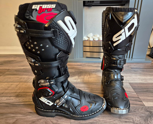 Mint condition sidi crossfire - mint,