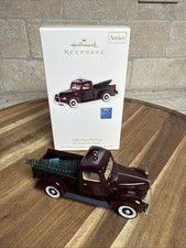 2010 Hallmark Keepsake “1940