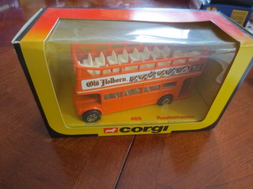 Corgi 469 open top routemaster - top,