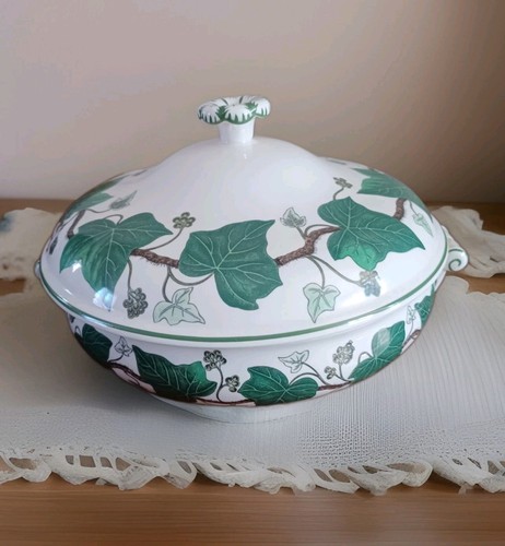 Wedgwood napoleon ivy - wedgwood, “